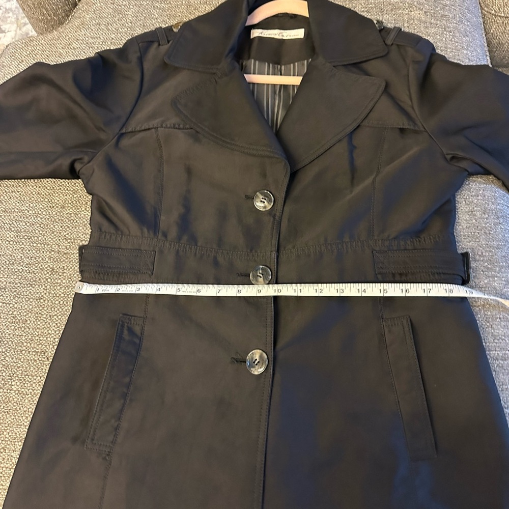 Kenneth Cole‎ trench coat coat -Vintage no size but fits like a medium